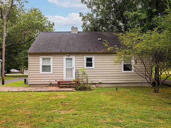 4th image of 3515 Pines Rd