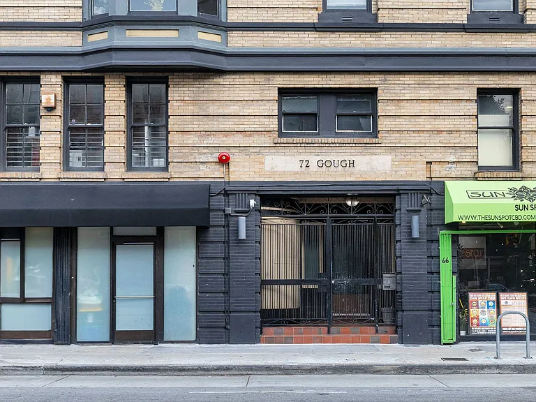 72 Gough — Photo 8