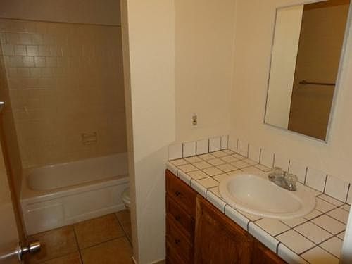 4th image of 5 E Saginaw Way APT 101