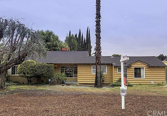 3rd image of 3227 E Virginia Ave