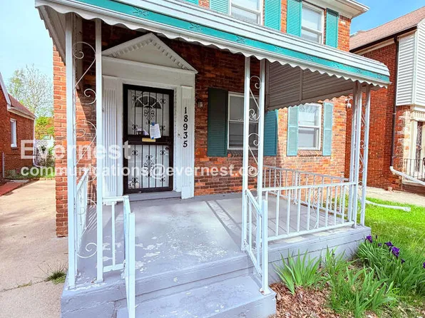 18935 Indiana St, Detroit, MI 48221