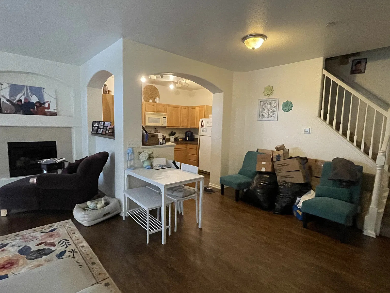 2 bed, 1300 sqft, $1,995 — Photo 3