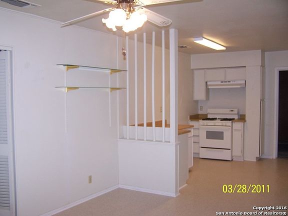 4th image of 5905 Castle Hunt Dr