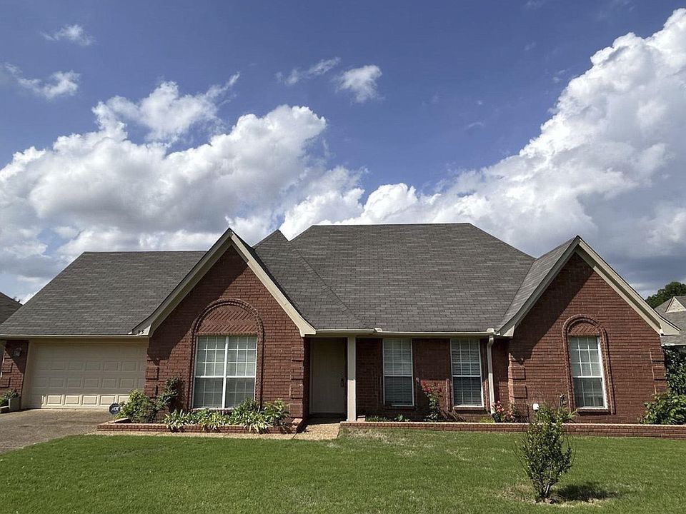 1st image of 95 Rolling Oaks Dr