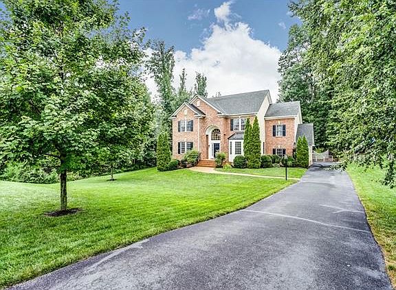 3rd image of 6008 Britlyn Ct