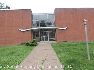 2925 Dubuque St #4, Davenport, IA 52803