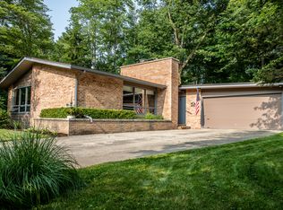 6214 Siebert St, Midland, MI 48640
