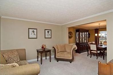 5th image of 8303 Chateau Ln