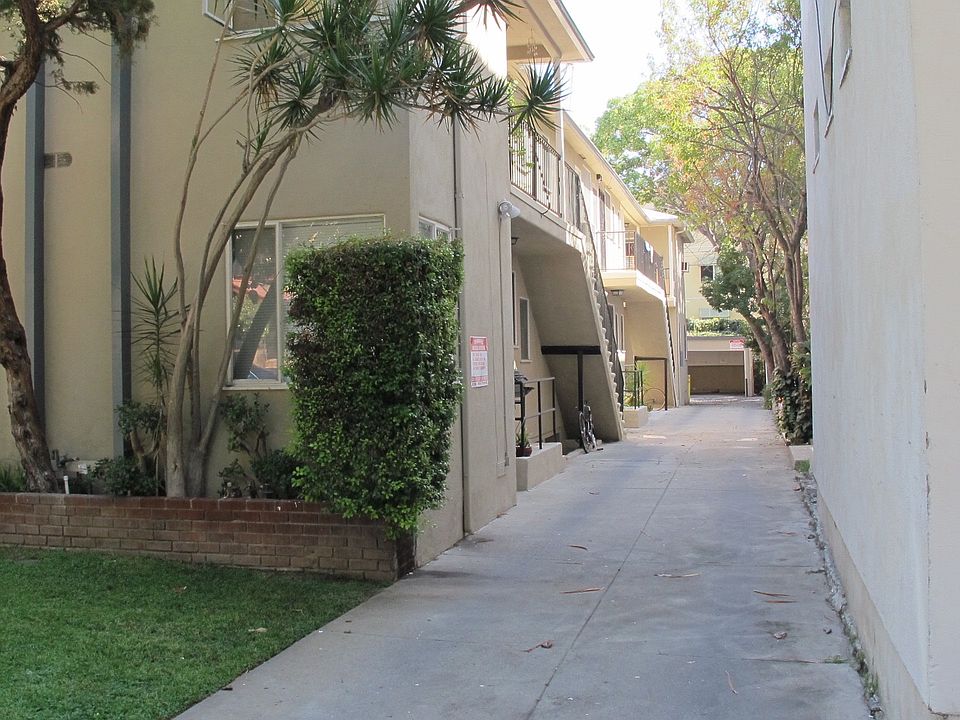 2nd image of 1750 Winona Blvd APT 2