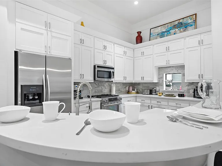709 Reinicke St — Photo 13
