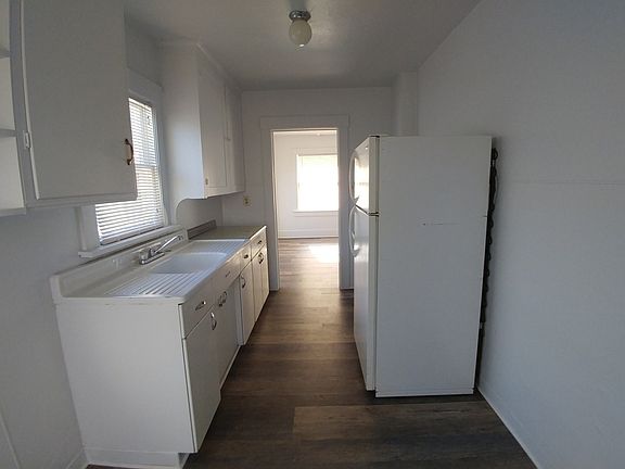 3rd image of 527 N 8th St #529
