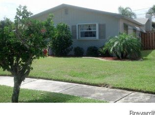 935 Bluewater Dr, Indian Harbour Beach, FL 32937