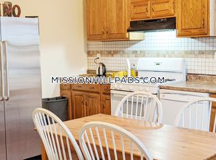 1 Rockville Park #1, Roxbury, MA 02119