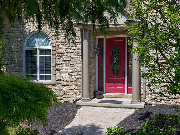 5th image of 6 Shea Dr