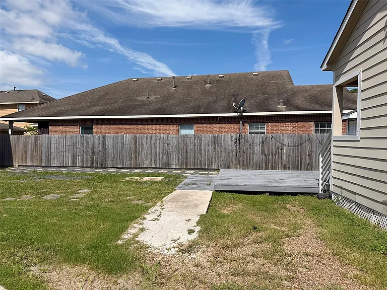 1126 Ryon St #A — Photo 9