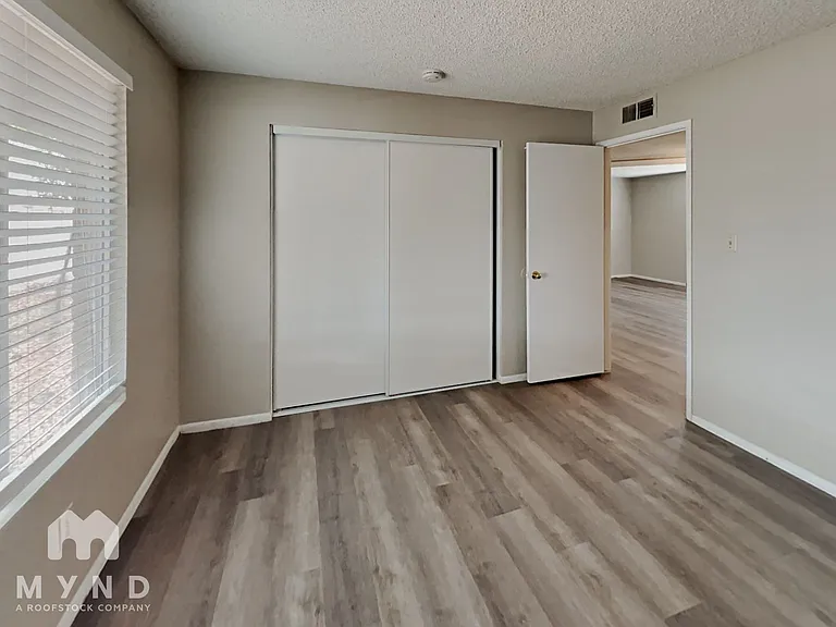 7233 W San Miguel Ave — Photo 19