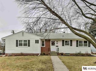 704 N 74th Ave, Omaha, NE 68114
