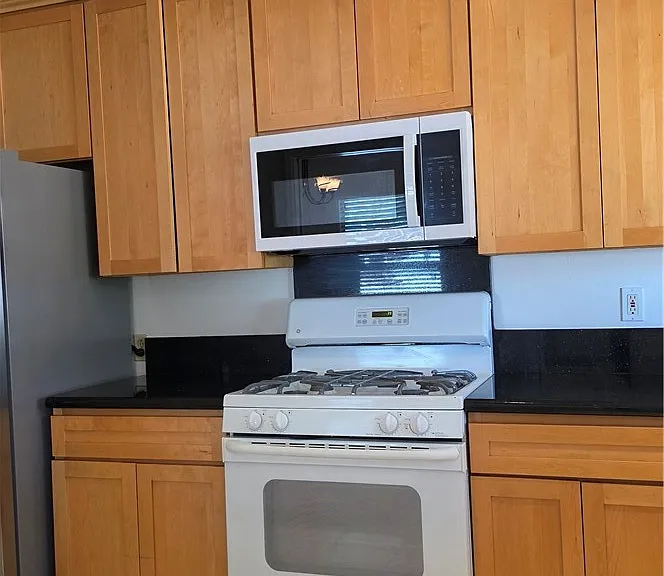787 W Markland Dr — Photo 12