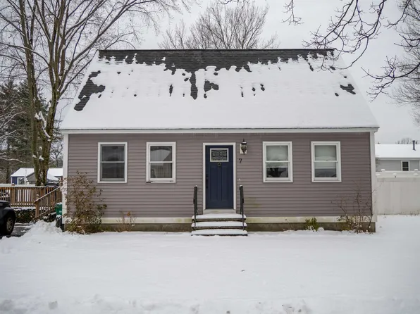 7 Kim Lane, Rochester, NH 03867