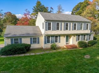 8 Kerry Pl, Mount Olive Twp., NJ 07836