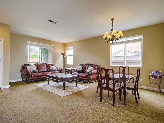 3rd image of 5238 Avenida De Las Vistas