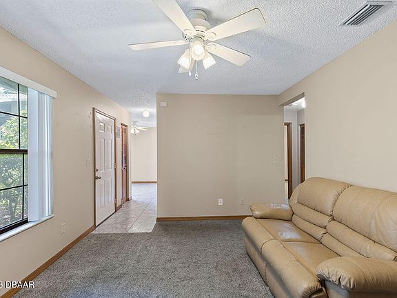 4th image of 840 Center Ave APT 45