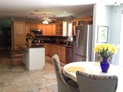 5th image of 26 Harborview Dr