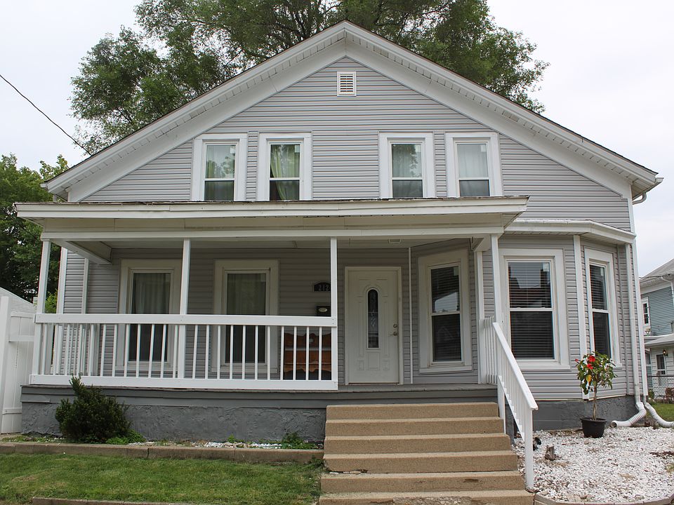 1st image of 212 N Tompkins St