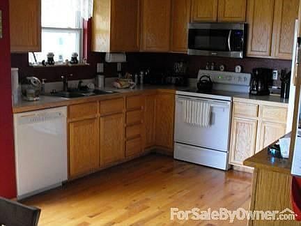 4th image of 506 Melody Ln