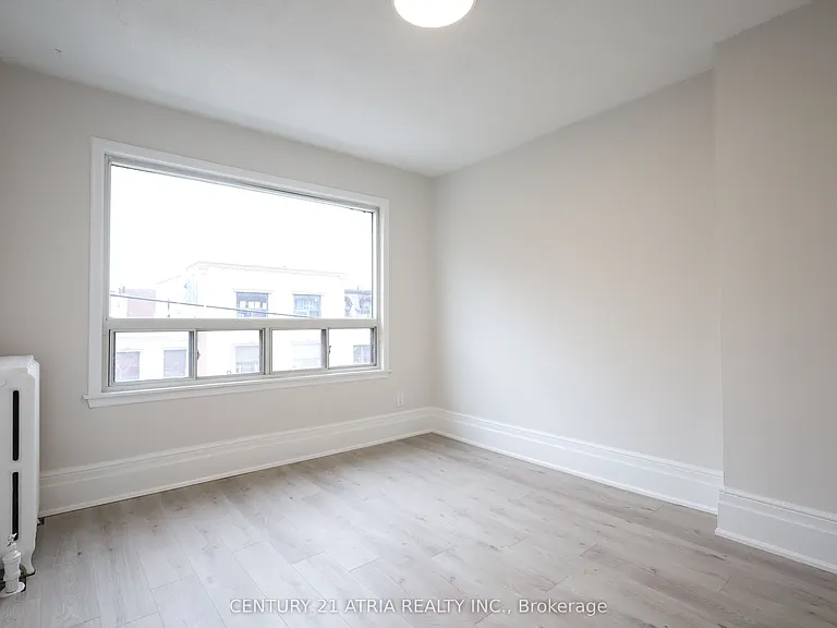 605 College St #3 — Photo 18
