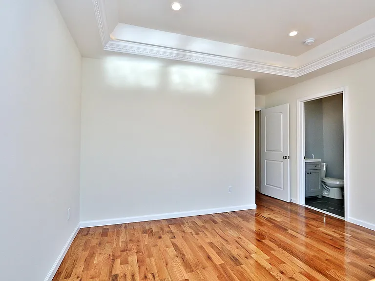 70 Erie St #1 — Photo 10