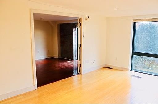 3rd image of 41 W 8th St #3513