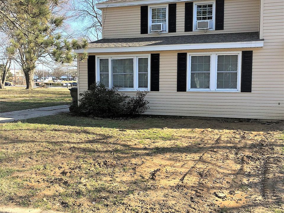 2nd image of 339 Delaware Cir