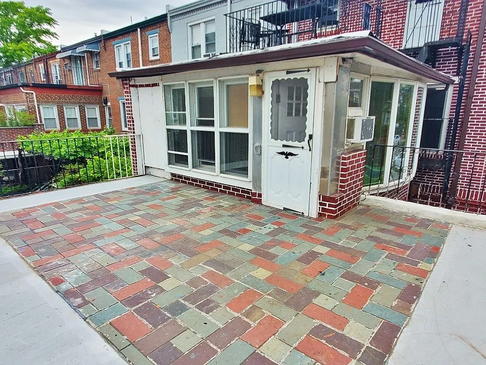 25-20 Ditmars Blvd #2