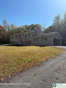1683 Allegheny Dr, Blakeslee, PA, 18610