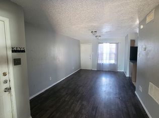 515 Falcon Dr, Irving, TX 75060
