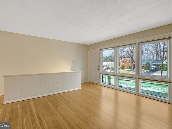 4th image of 5417 Juliet St