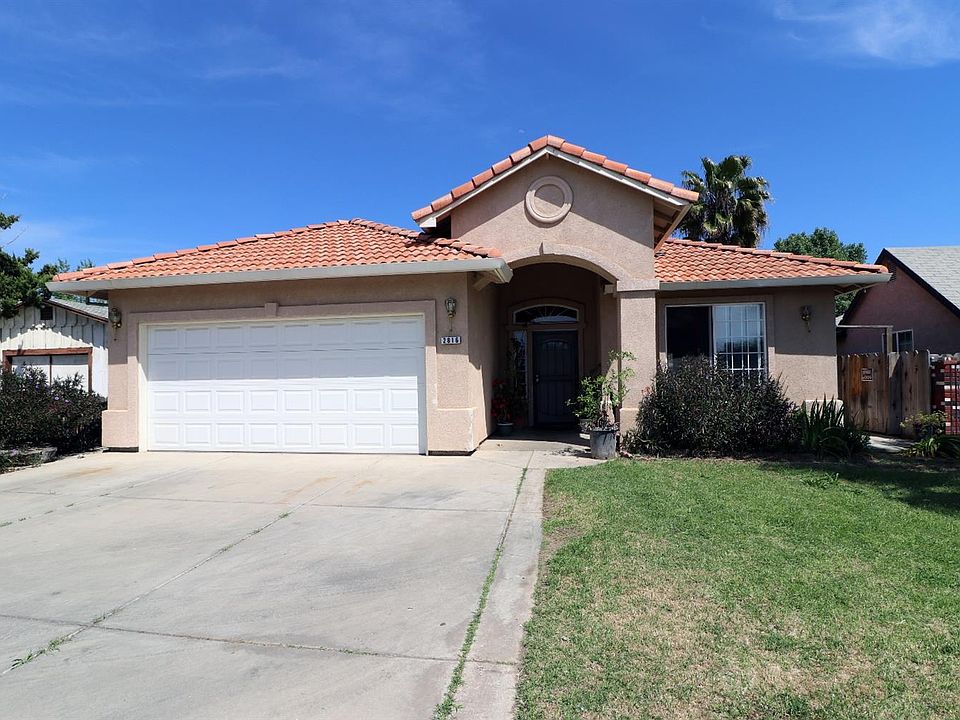 1st image of 2816 Beachwood Dr