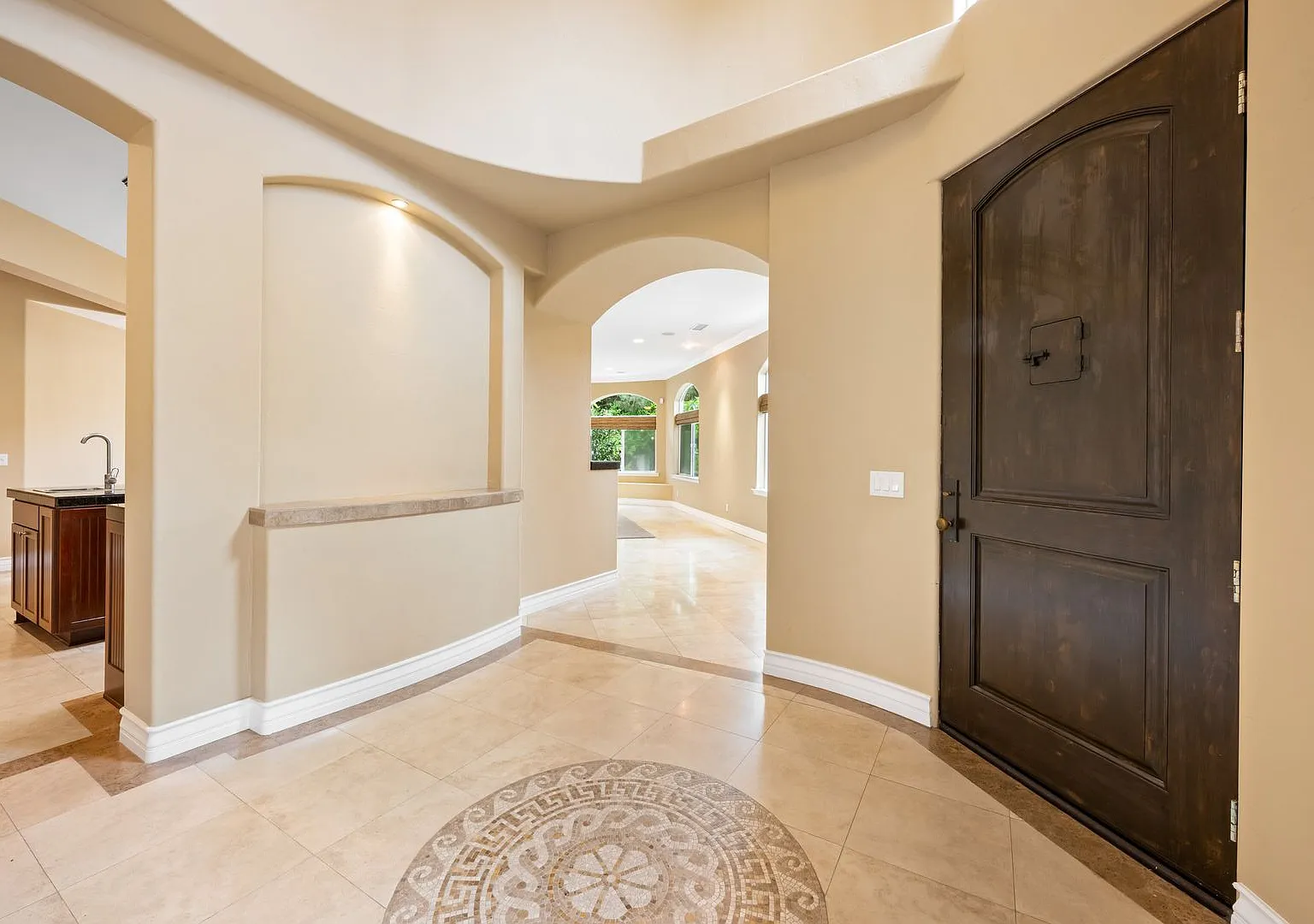 Secluded Single-Story 4-Bed, 3-Bath Home in Coastal Oceanside with 3-Car Garage — Photo 2