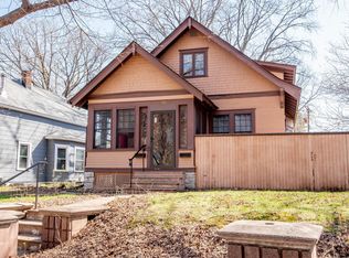 2055 Temple Ct, Saint Paul, MN 55104