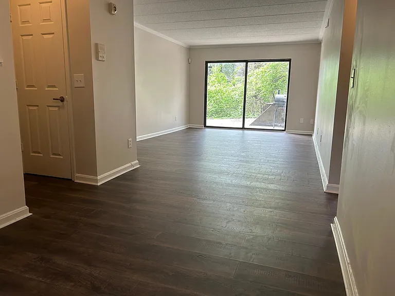 448 Grand Ave #2 — Photo 2