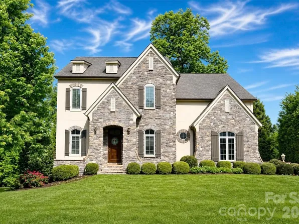 9920 Clarkes View Pl NW, Concord, NC 28027