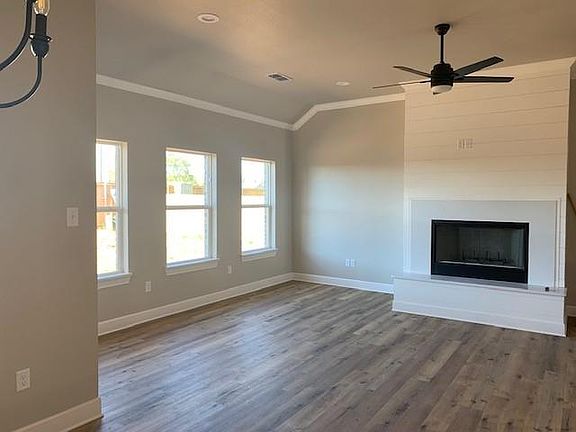 2nd image of 3458 Seymour Ct