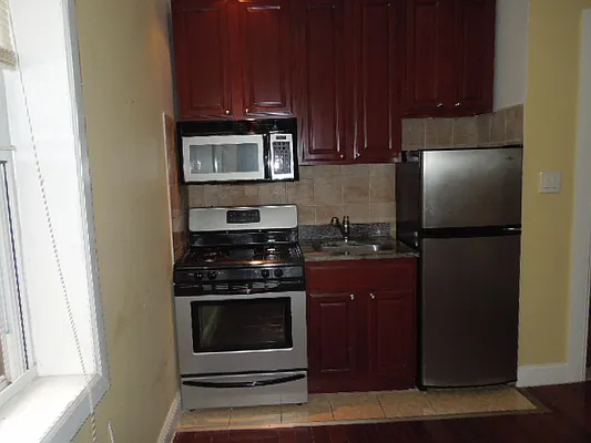 Rented by Washington Realty Corp. | media 3