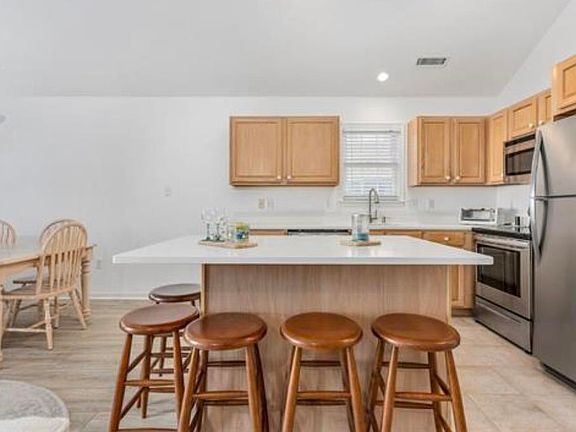 5th image of 812 1st St Unit B