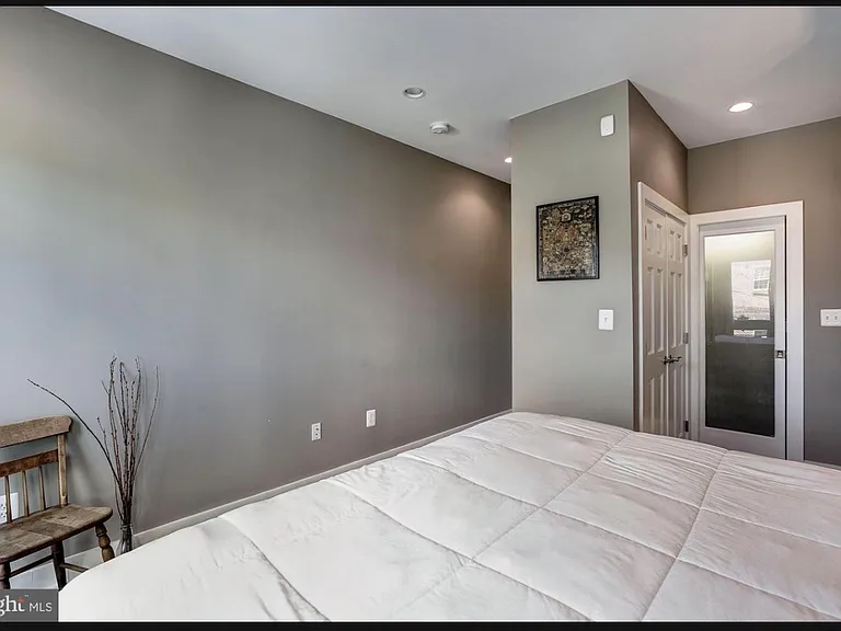 747 Morton St NW #2 — Photo 8