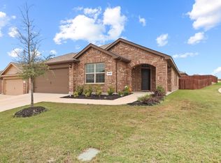 9900 Huntersville Trl, Fort Worth, TX 76108