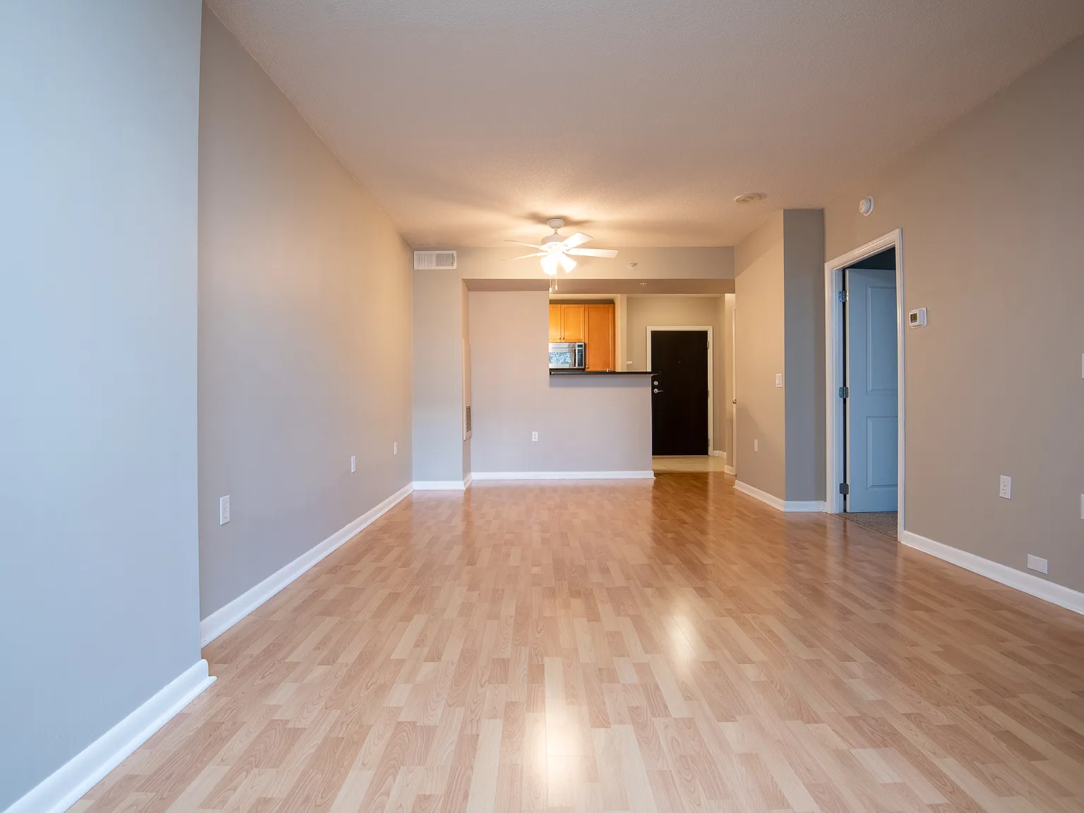 1 bed, 752 sqft, $2,655 — Photo 4