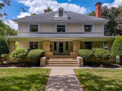 156 S Franklin St, Chagrin Falls, OH, 44022