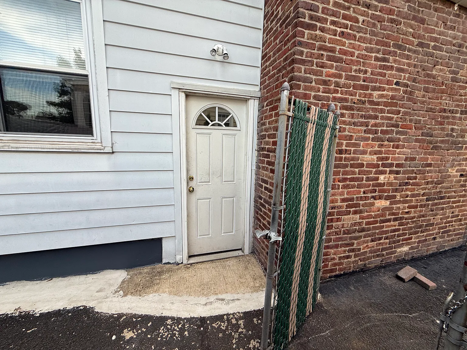 1 bed, 700 sqft, $1,700 — Photo 3